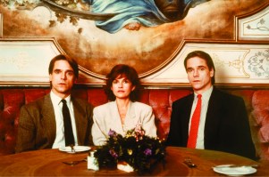 MV5BMzE4MzIyNDYwN15BMl5BanBnXkFtZTcwODQ4MzMyNw@@._V1_