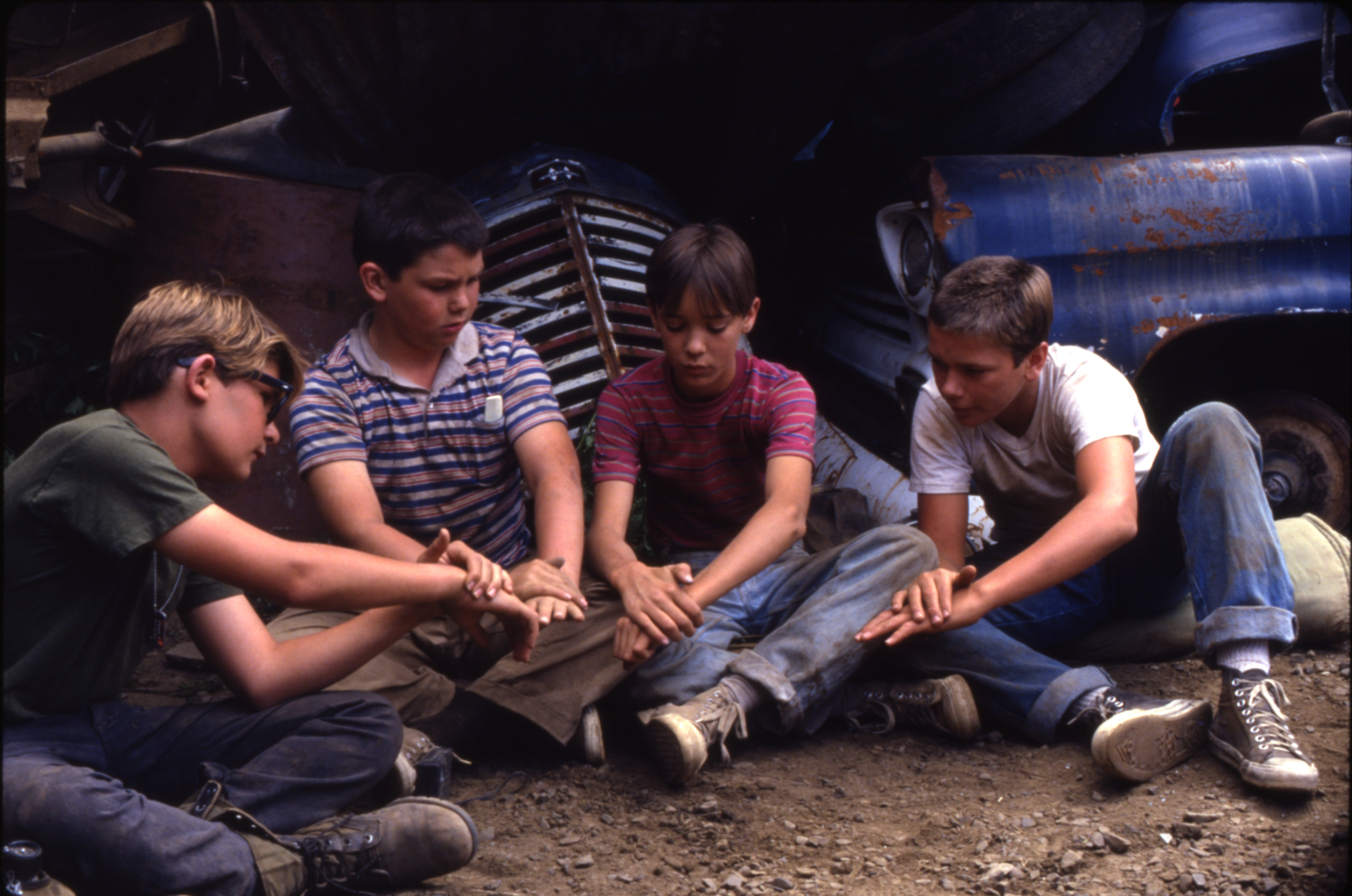 MV5BMTY4NzAxMDU4OV5BMl5BanBnXkFtZTgwNjA2ODIwMjE@._V1_