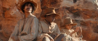 Phil Mac & Max hiding out