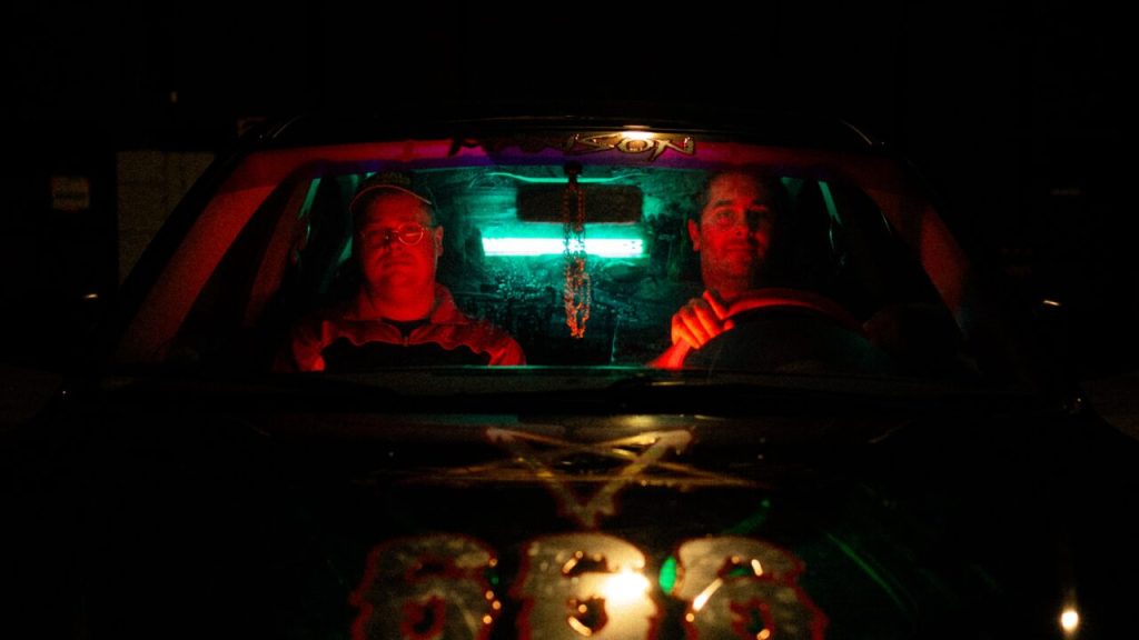 Caspar & Martin in car