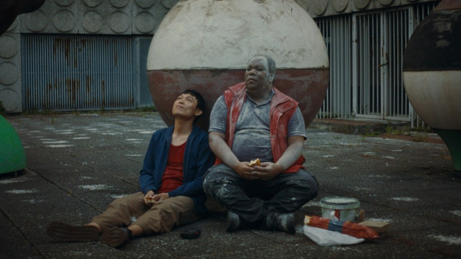 Yi-En and Junior, taking a break